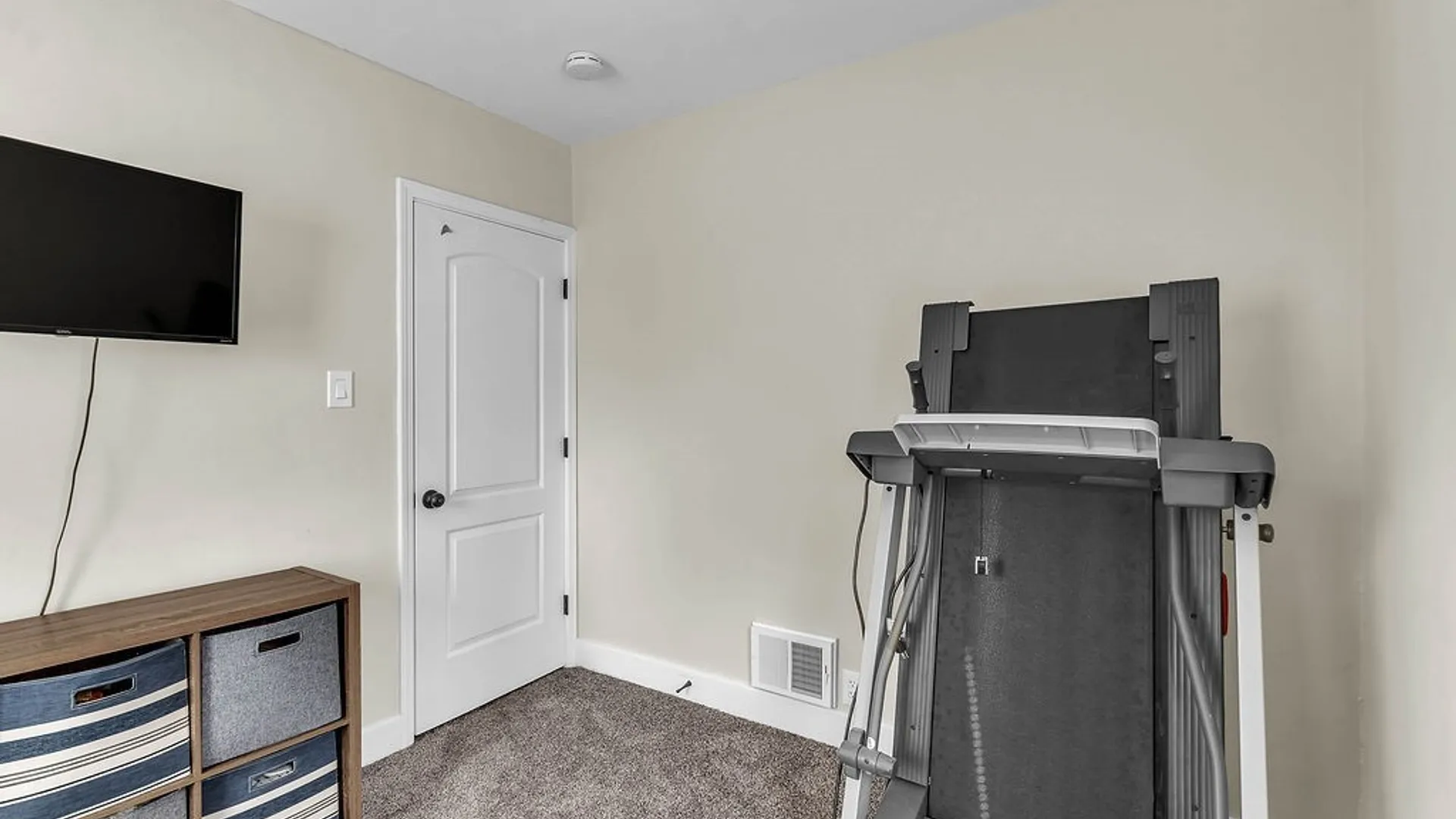 Property at 7117 Packard Road, Niagara, NY 14304 15
