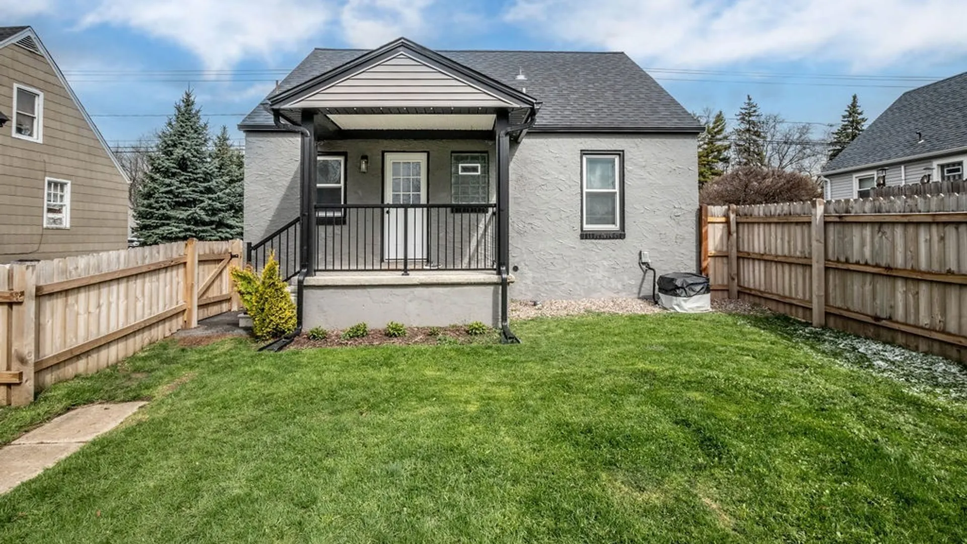 Property at 7117 Packard Road, Niagara, NY 14304 4
