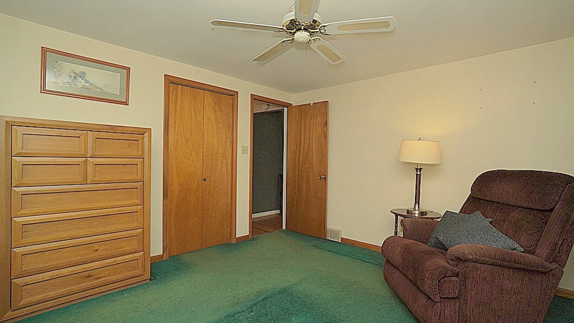 Property at 1030 Robinson Street, North Tonawanda, NY 14120 12