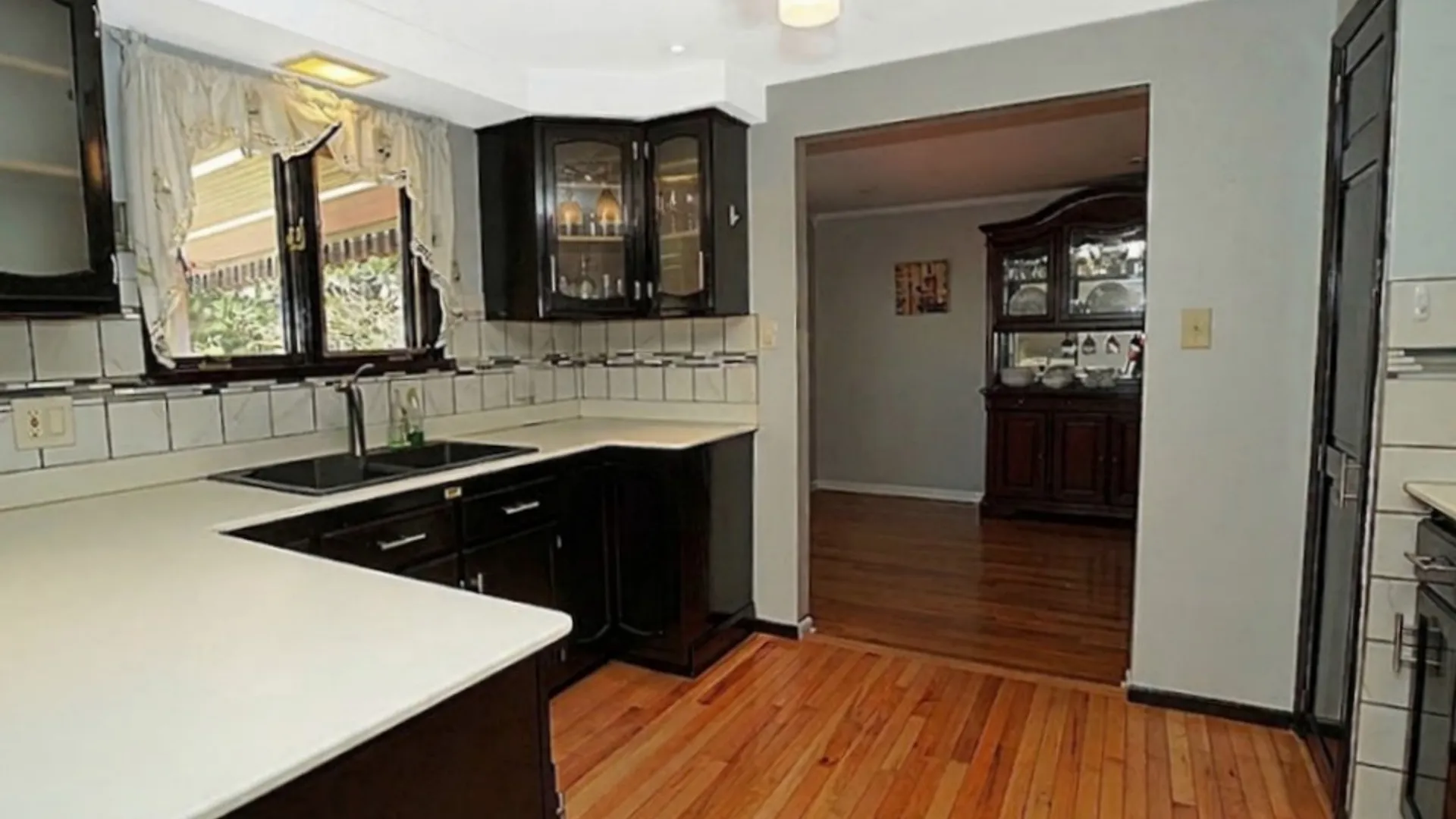 Property at 1030 Robinson Street, North Tonawanda, NY 14120 21