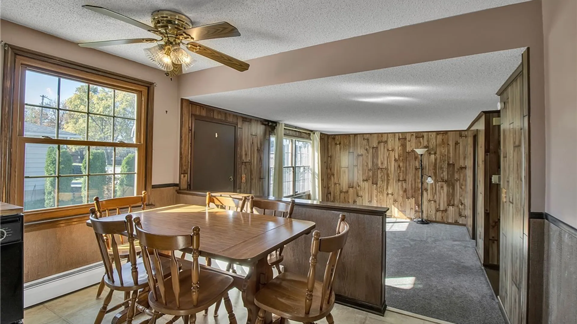 Property at 4 Windtree Lane, West Seneca, NY 14224 18