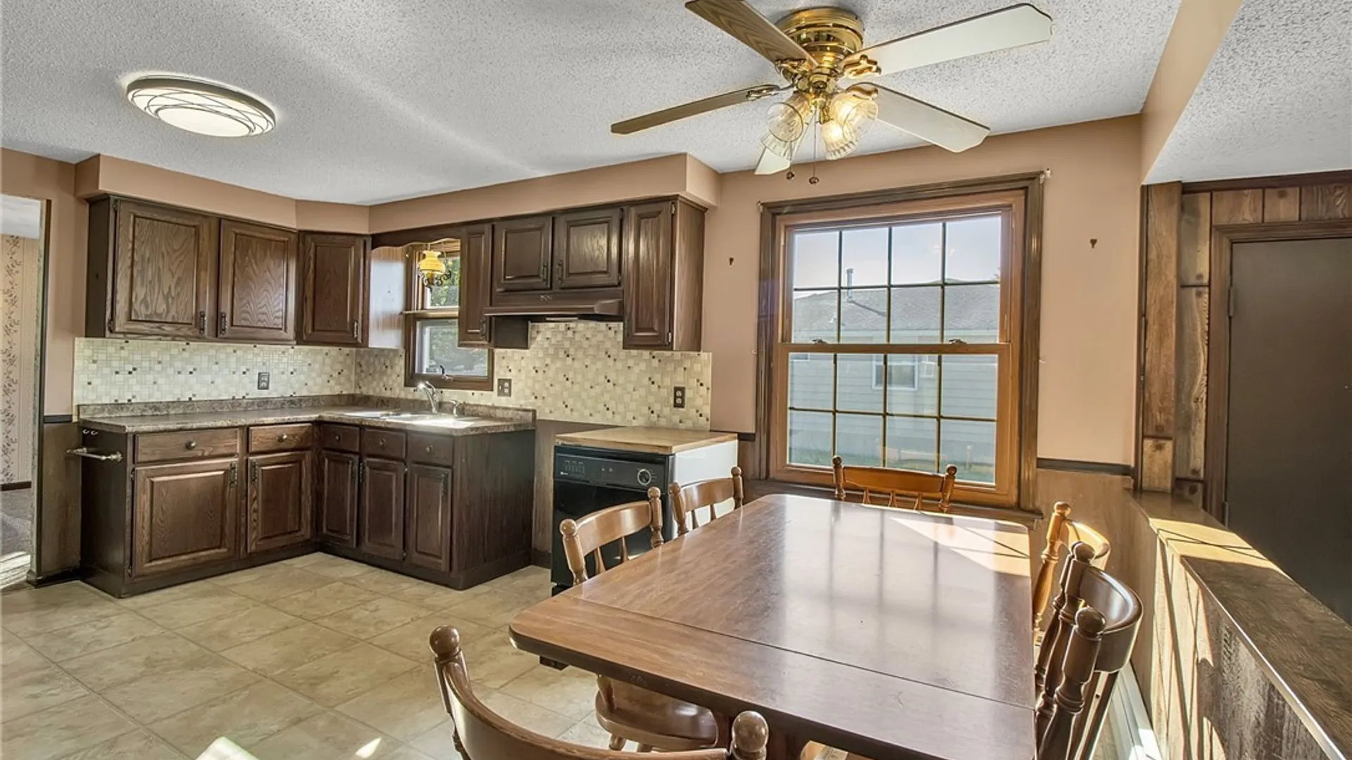 Property at 4 Windtree Lane, West Seneca, NY 14224 19