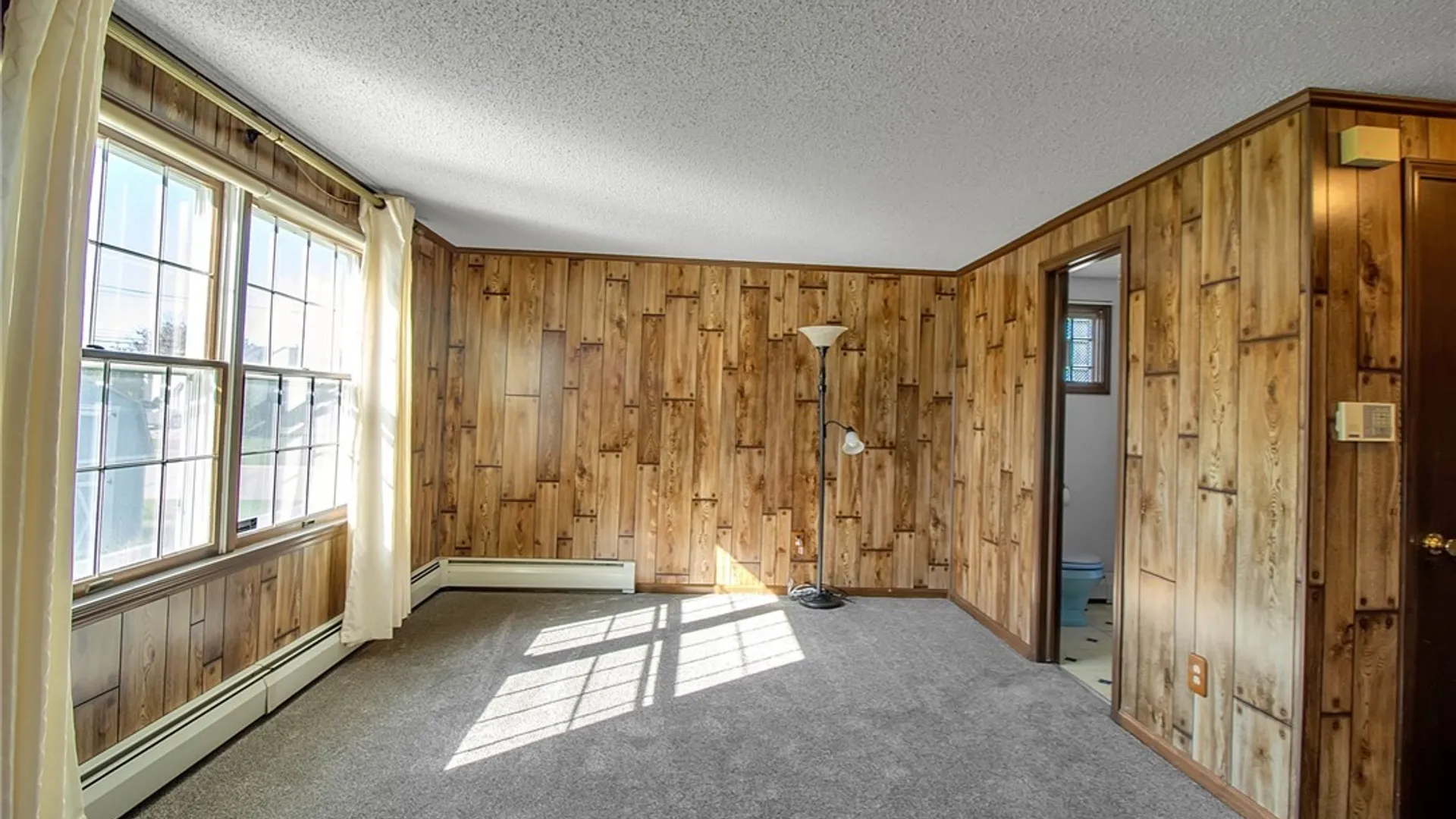 Property at 4 Windtree Lane, West Seneca, NY 14224 20