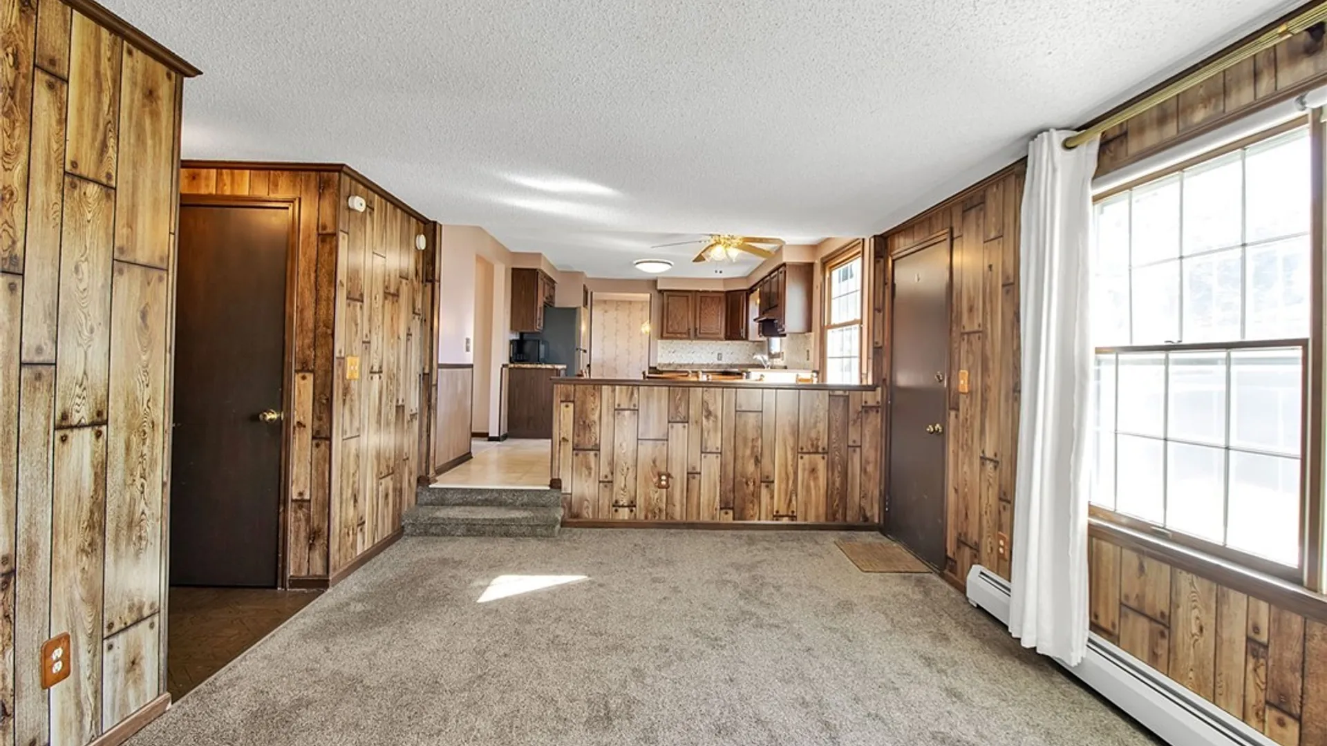 Property at 4 Windtree Lane, West Seneca, NY 14224 22