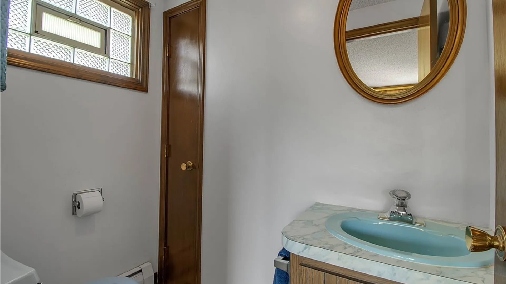 Property at 4 Windtree Lane, West Seneca, NY 14224 24