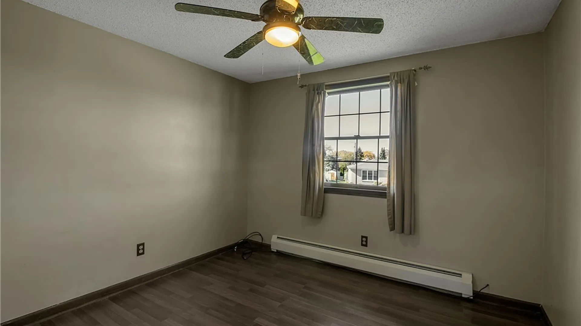 Property at 4 Windtree Lane, West Seneca, NY 14224 29