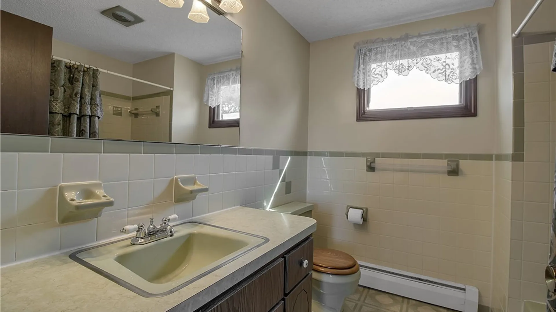 Property at 4 Windtree Lane, West Seneca, NY 14224 31