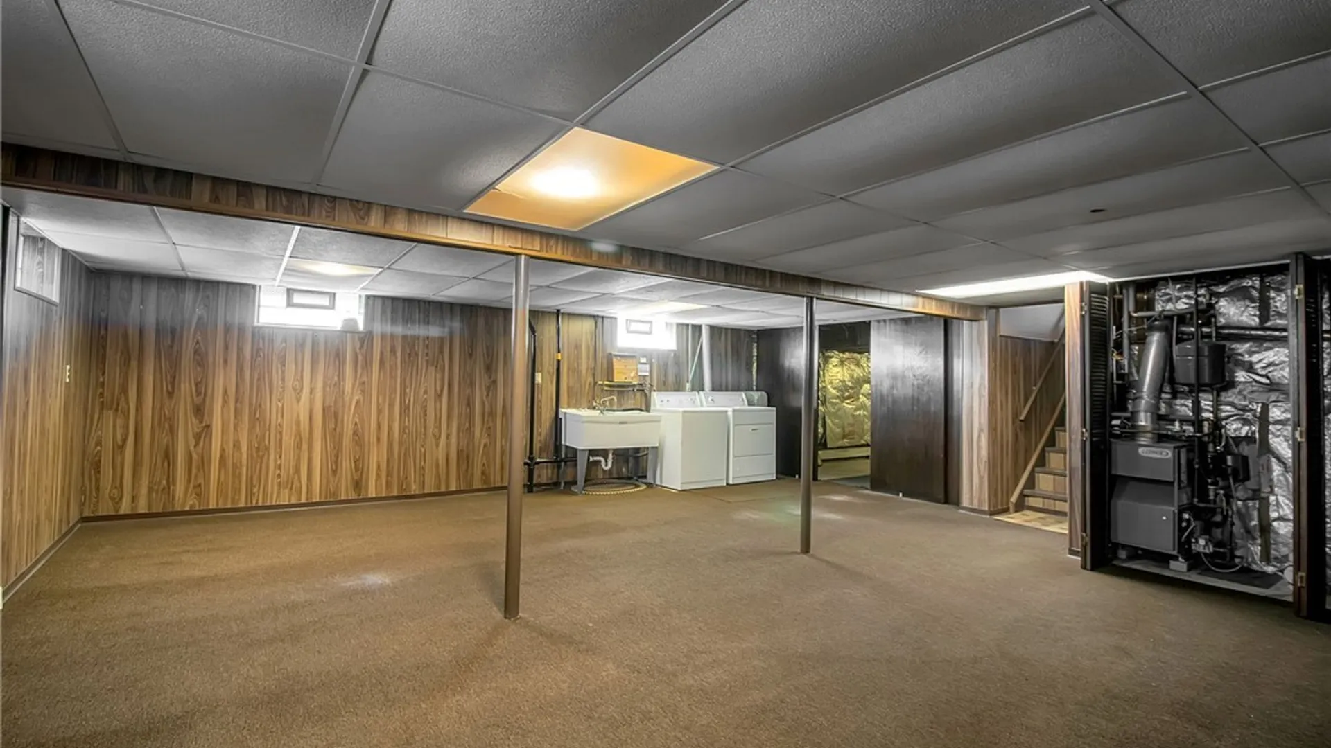 Property at 4 Windtree Lane, West Seneca, NY 14224 43