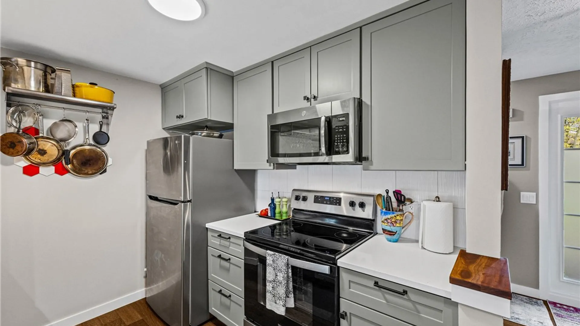 Property at 26 Broxbourne Drive, Perinton, NY 14450 17