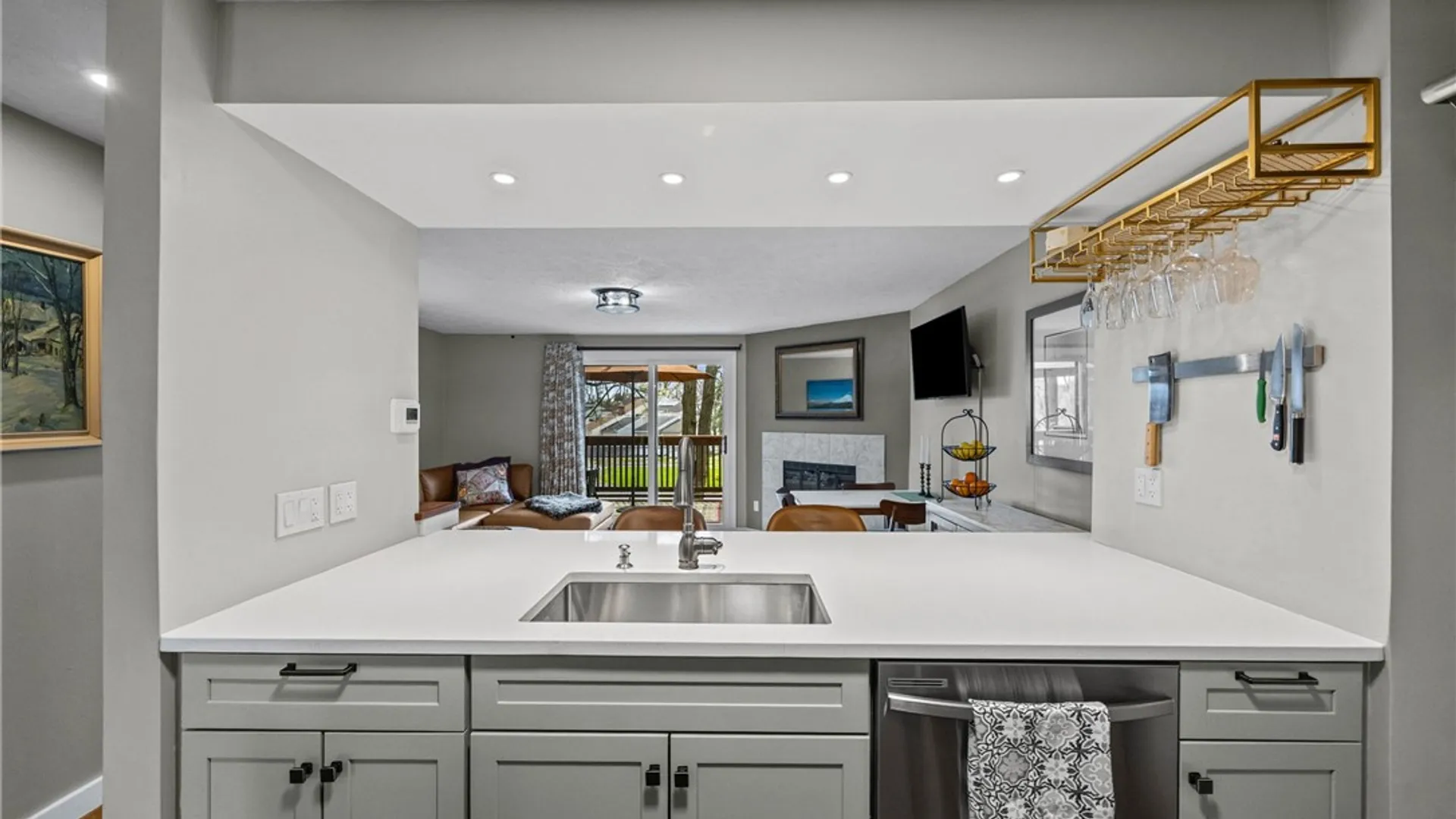 Property at 26 Broxbourne Drive, Perinton, NY 14450 18