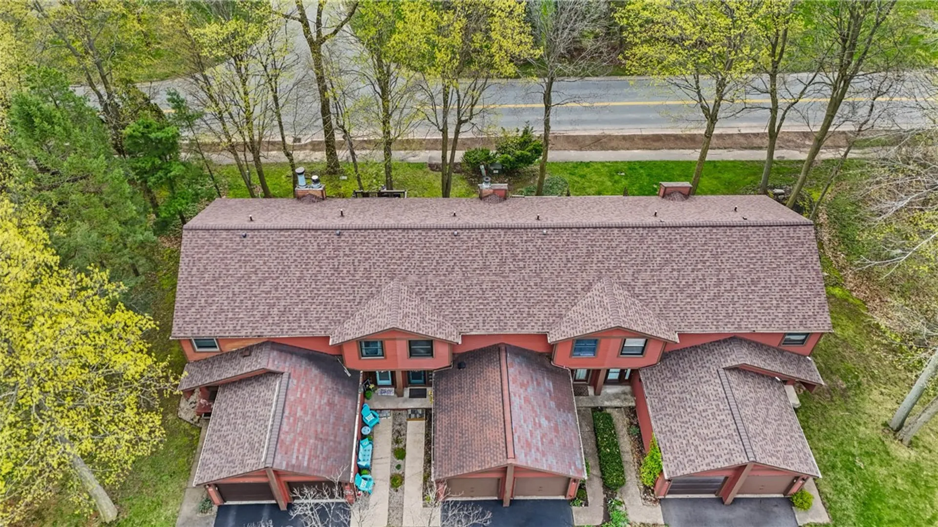 Property at 26 Broxbourne Drive, Perinton, NY 14450 40