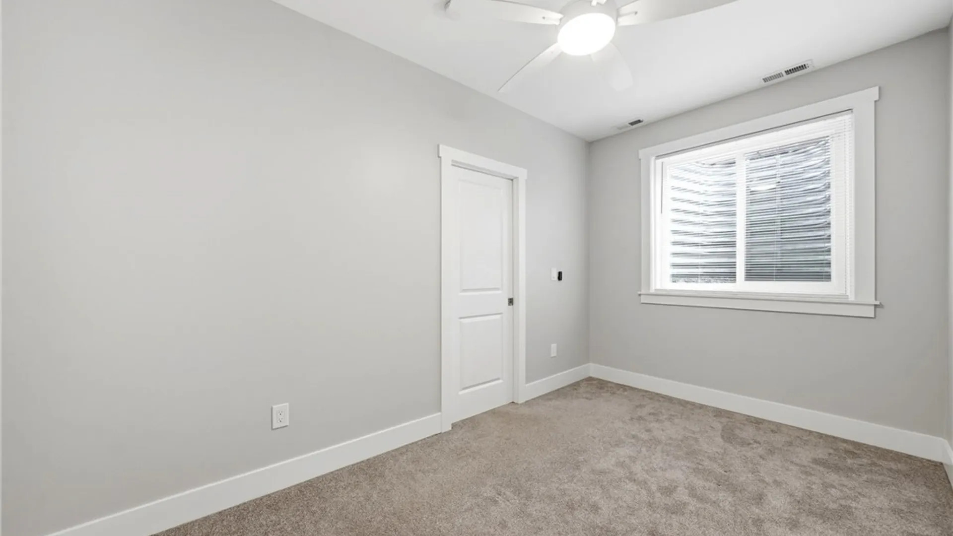 Property at 32 Horton Place, Buffalo, NY 14209 32