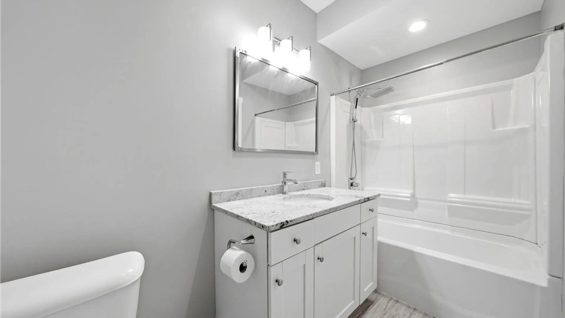 Property at 32 Horton Place, Buffalo, NY 14209 33