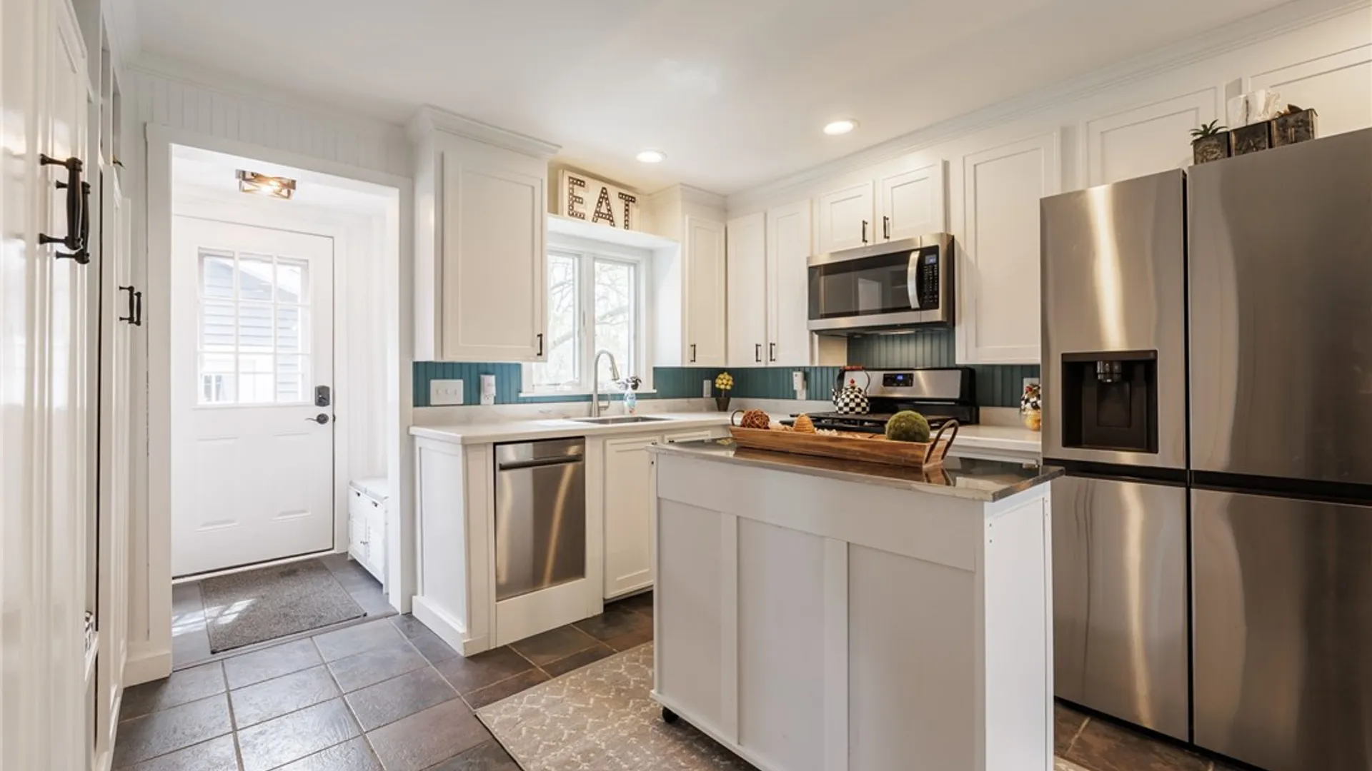 Property at 351 Jefferson Avenue, Perinton, NY 14450 10