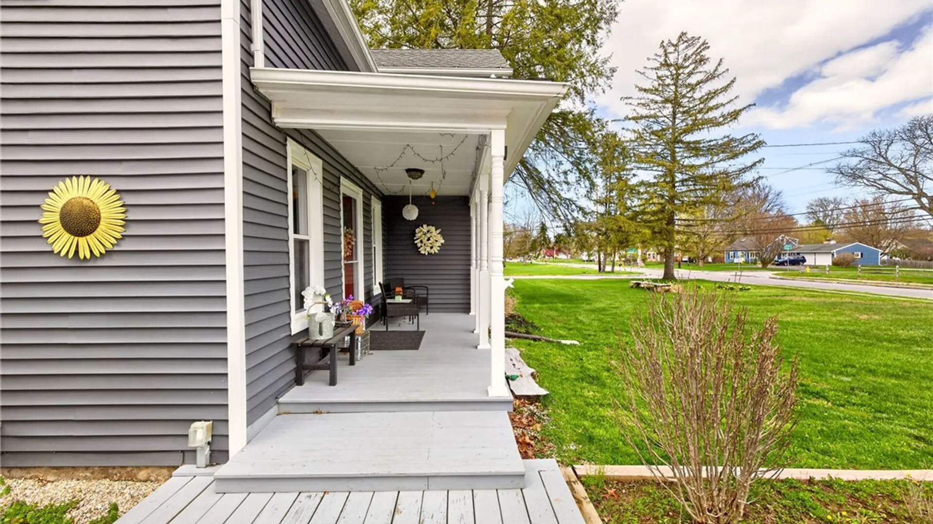 Property at 351 Jefferson Avenue, Perinton, NY 14450 4