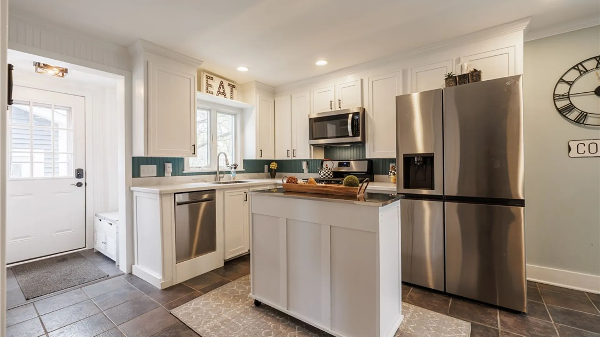 Property at 351 Jefferson Avenue, Perinton, NY 14450 9