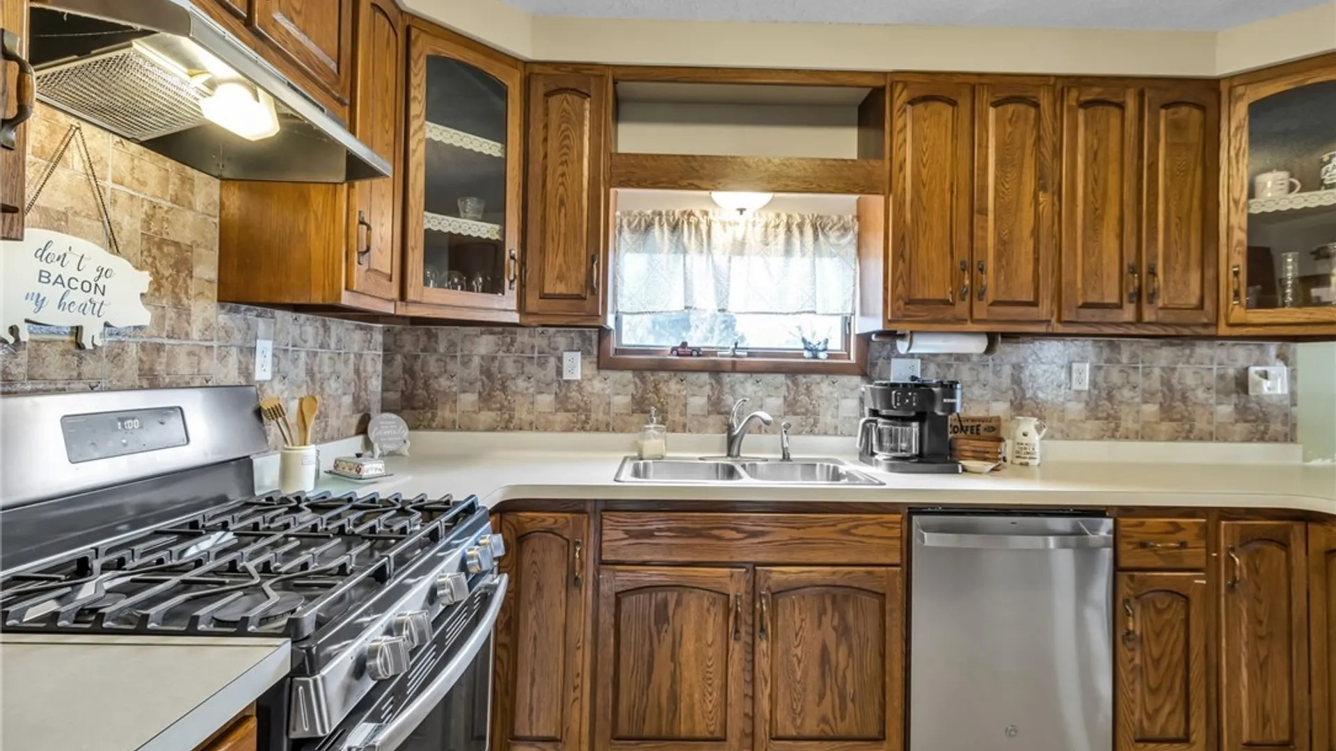 Property at 7547 Ridge Road, Hartland, NY 14067 8