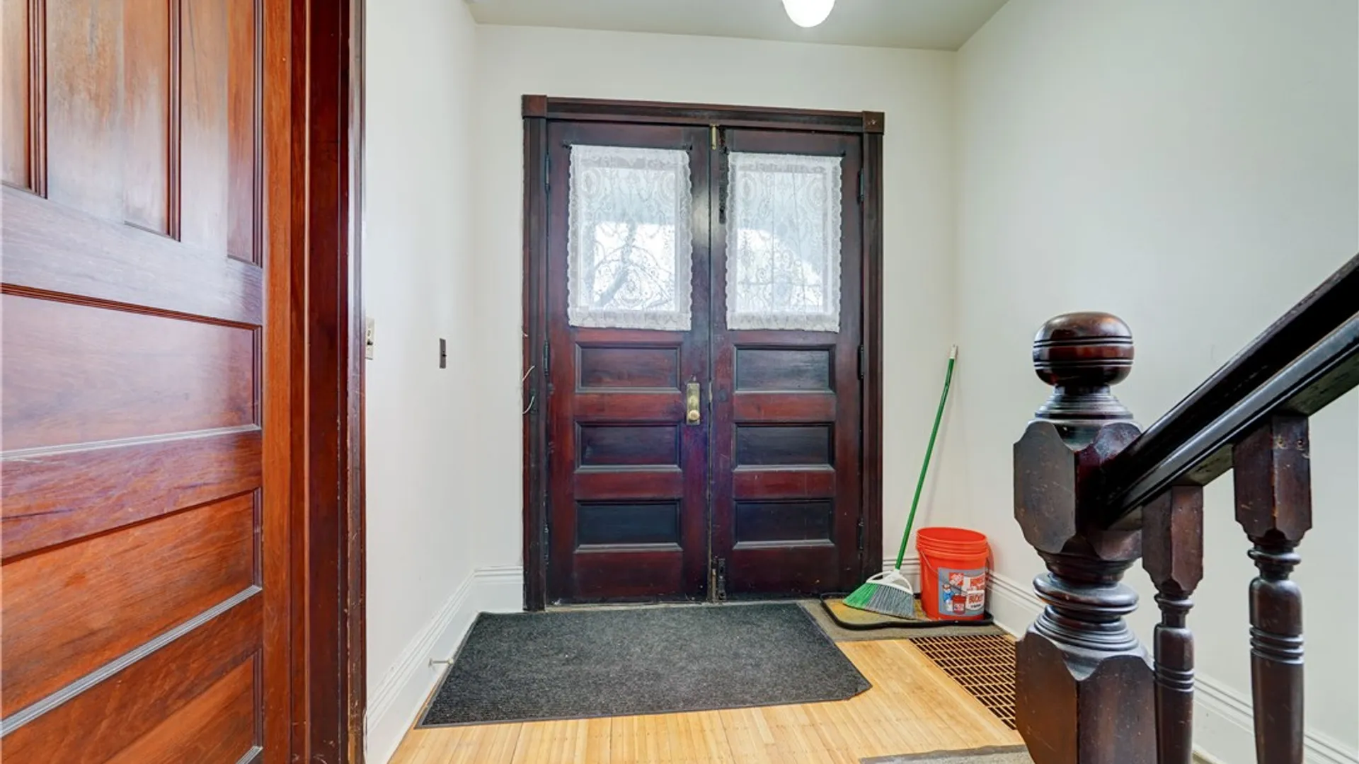 Property at 28 Rundel Park, Rochester, NY 14607 10