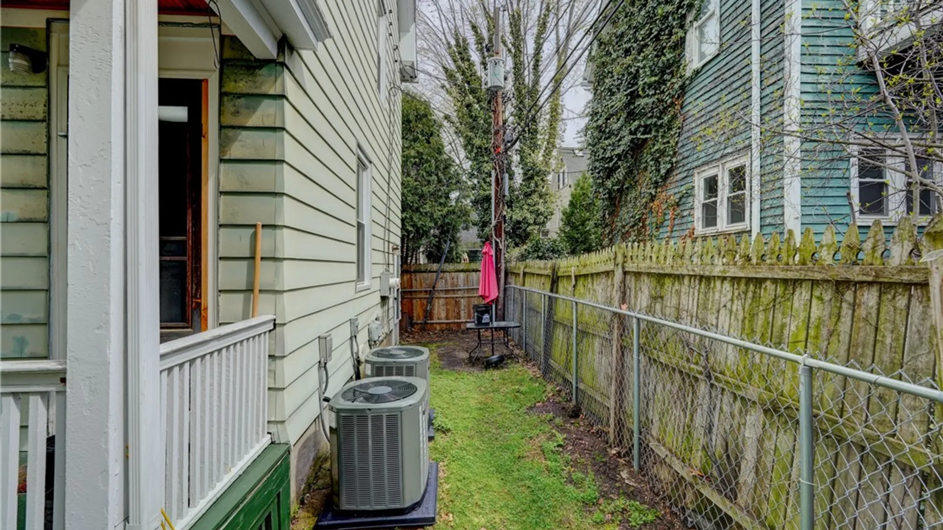 Property at 28 Rundel Park, Rochester, NY 14607 5