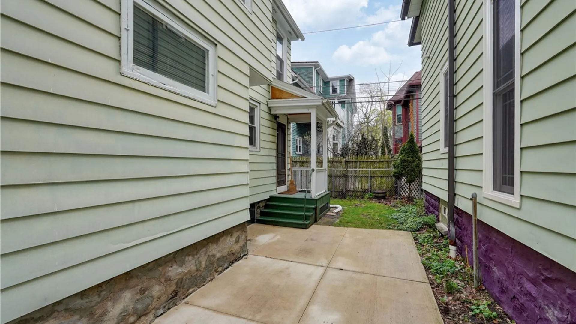 Property at 28 Rundel Park, Rochester, NY 14607 6