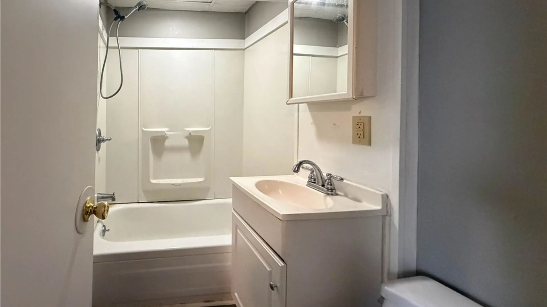 Property at 910 Downer Avenue, Utica, NY 13502 22