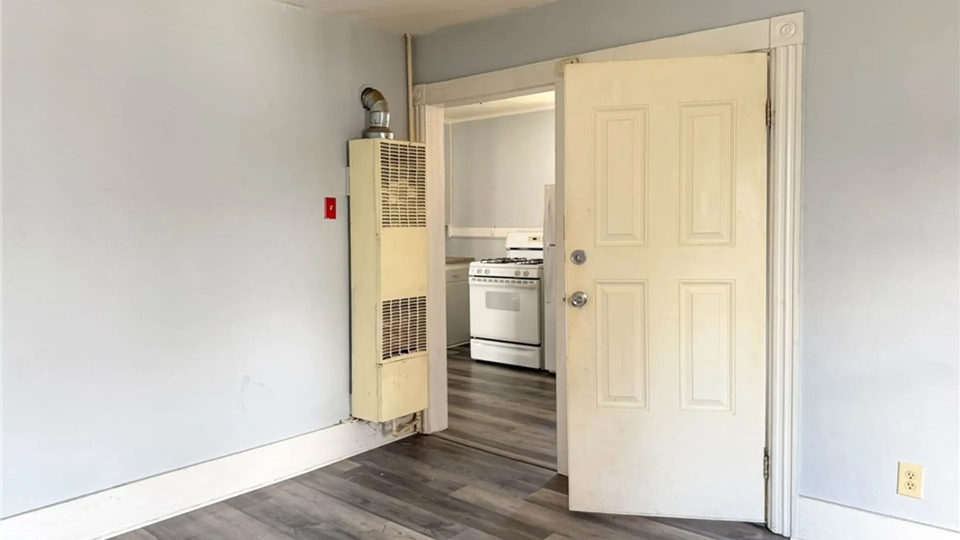 Property at 910 Downer Avenue, Utica, NY 13502 28