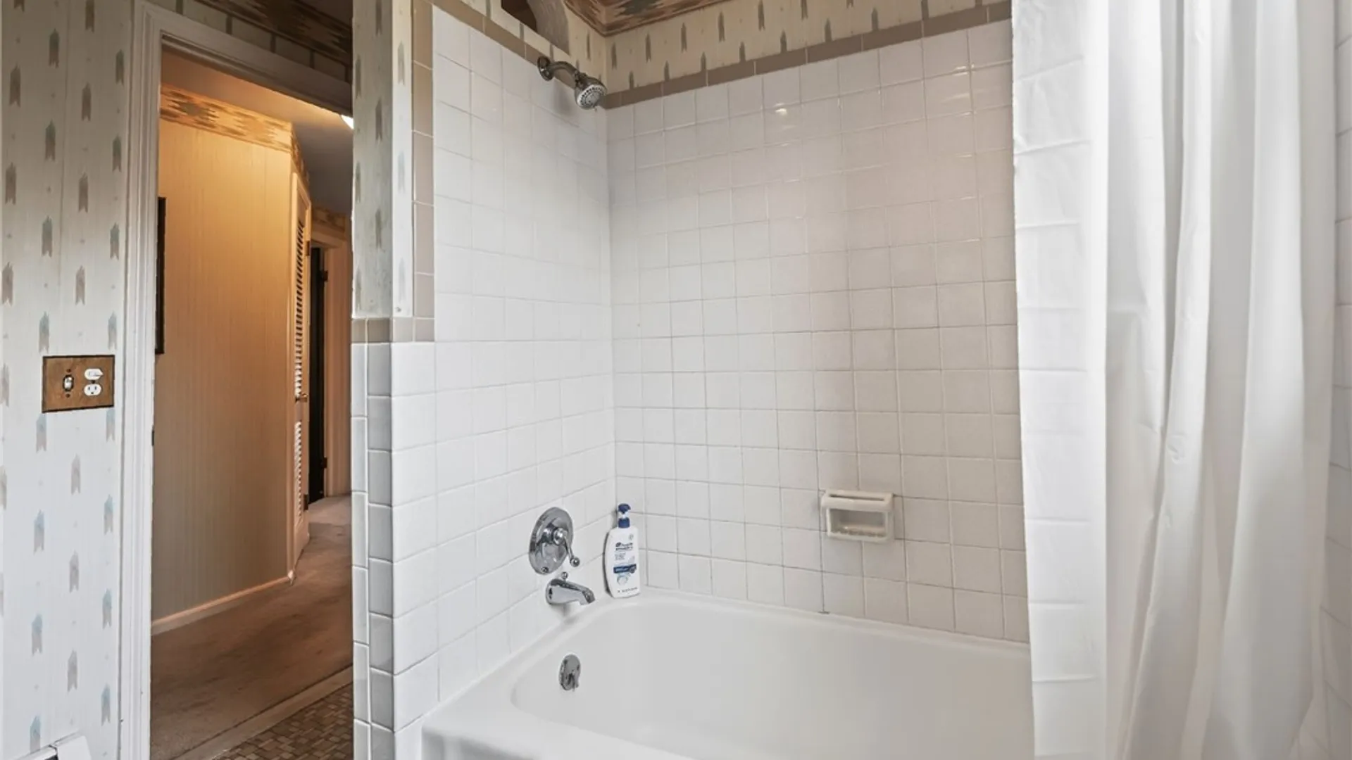 Property at 100 Gordon Drive, Greece, NY 14626 31