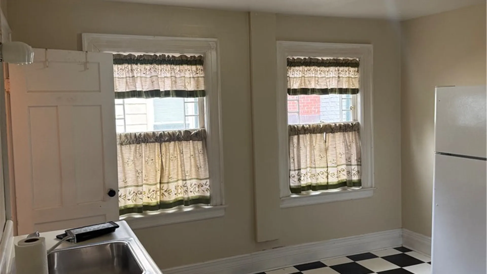Property at 344 Elmwood Avenue, Buffalo, NY 14222 11