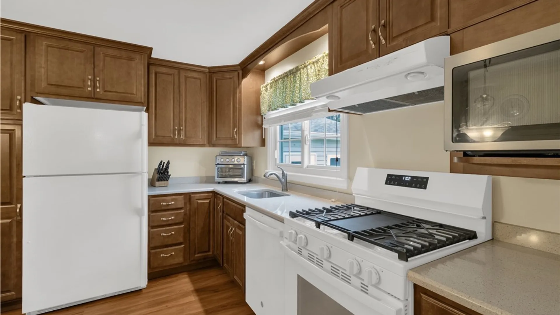 Property at 56 LaBelle Terrace, Amherst, NY 14228 12