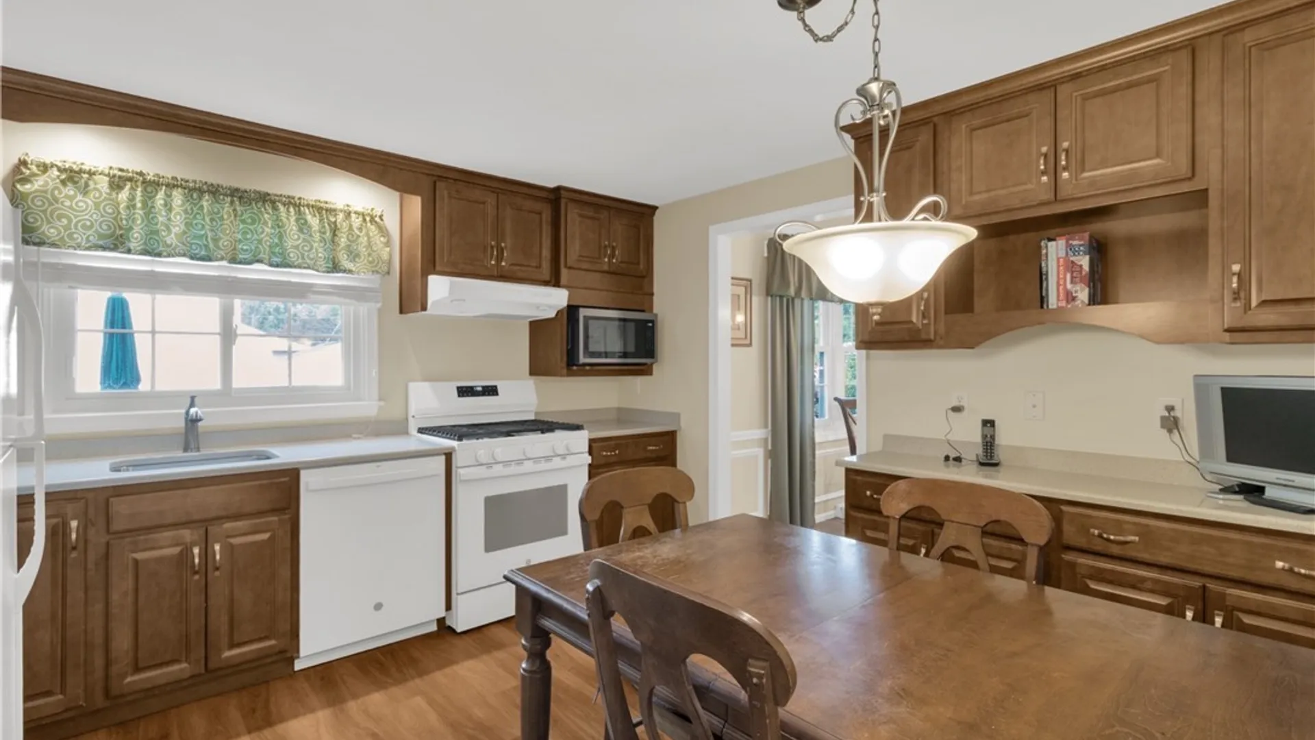 Property at 56 LaBelle Terrace, Amherst, NY 14228 14