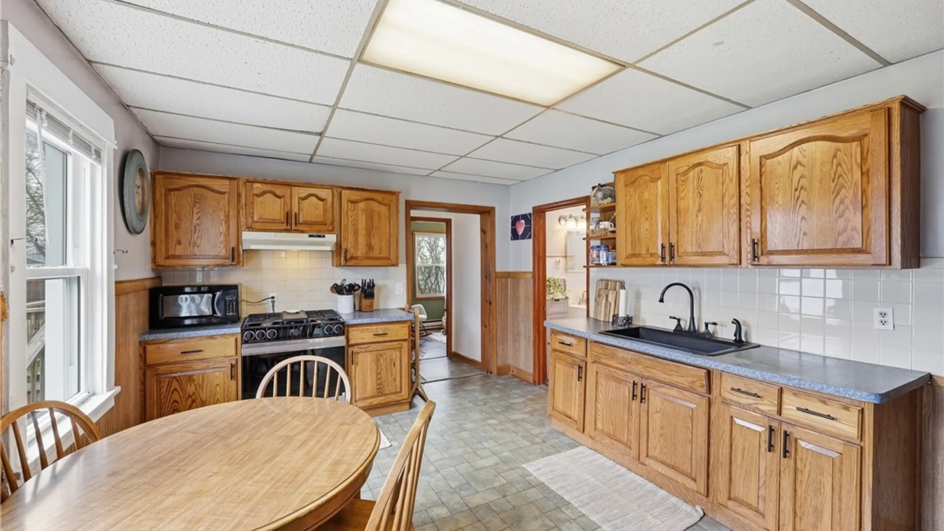 Property at 232 Atlantic Avenue, Cheektowaga, NY 14212 15