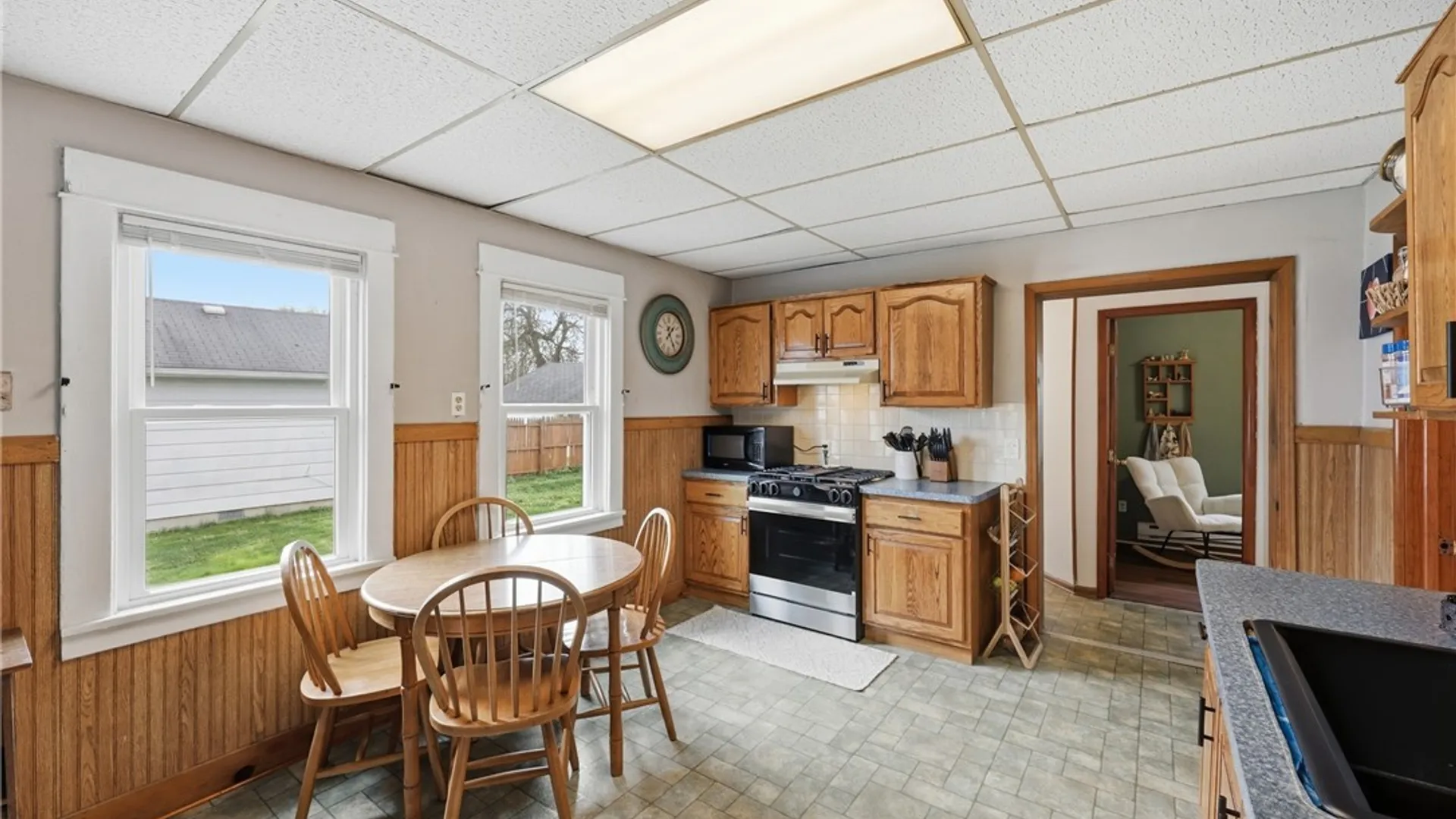 Property at 232 Atlantic Avenue, Cheektowaga, NY 14212 16