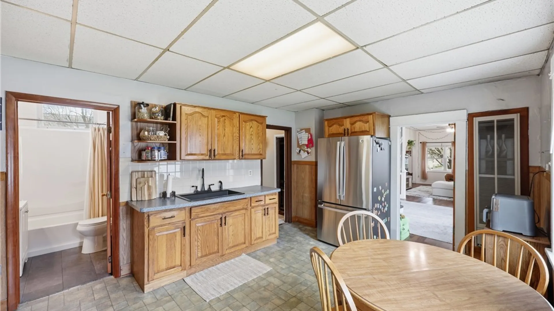 Property at 232 Atlantic Avenue, Cheektowaga, NY 14212 18