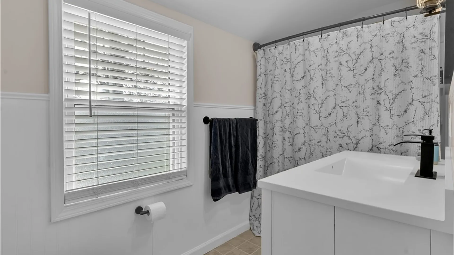 Property at 319 Athens Boulevard, Tonawanda, NY 14223 21