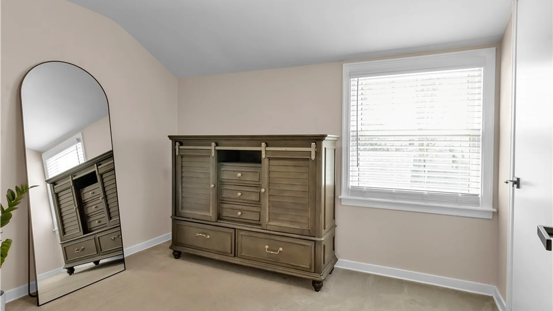 Property at 319 Athens Boulevard, Tonawanda, NY 14223 22