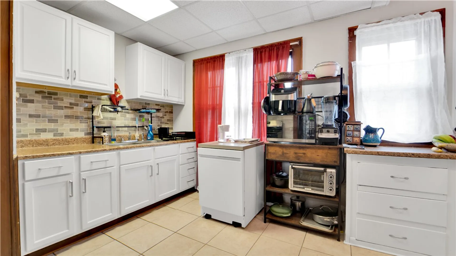 Property at 811-815 Grand Avenue, Rochester, NY 14609 12