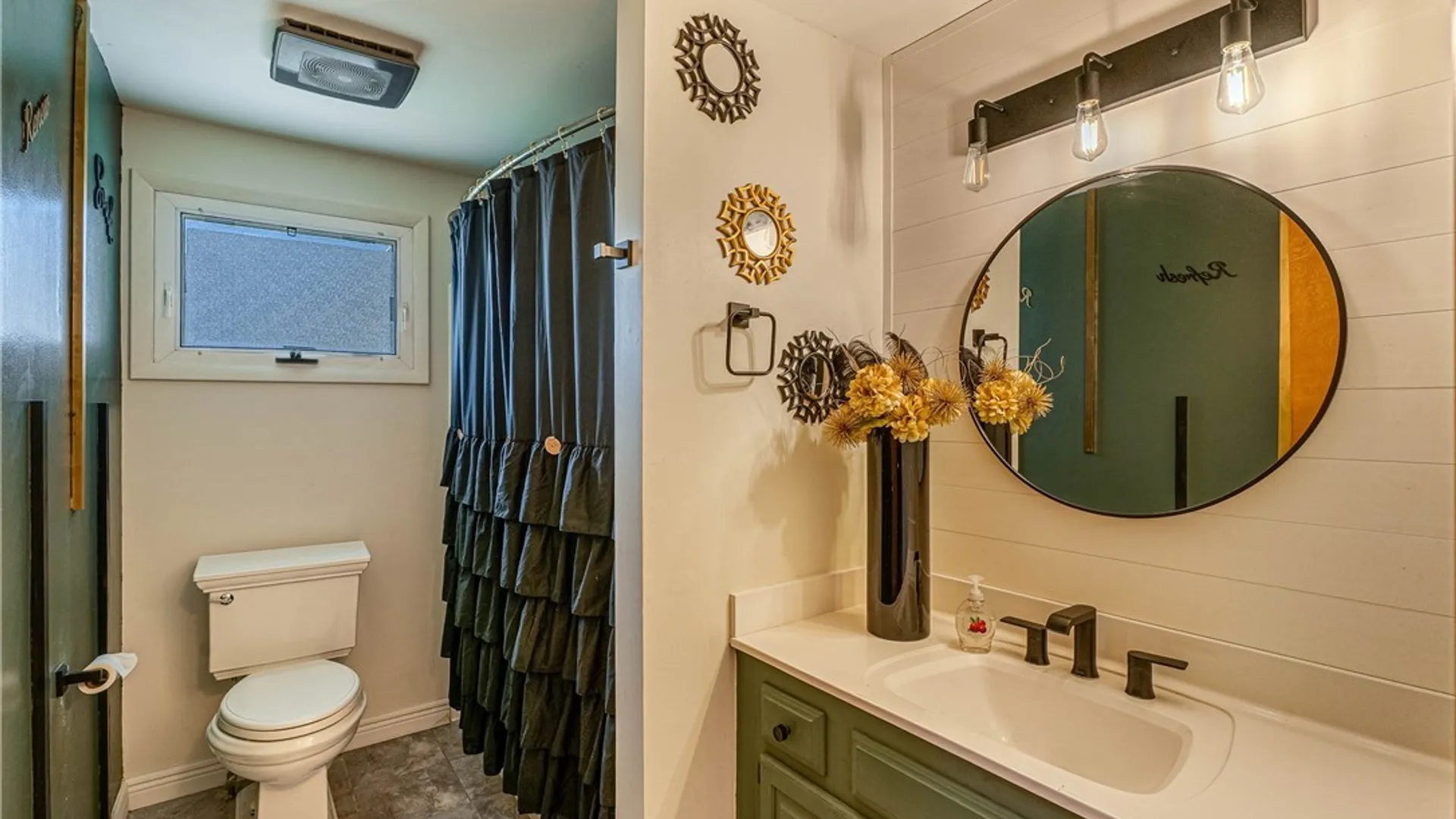 Property at 21 Grand Prix Drive, Cheektowaga, NY 14227 14