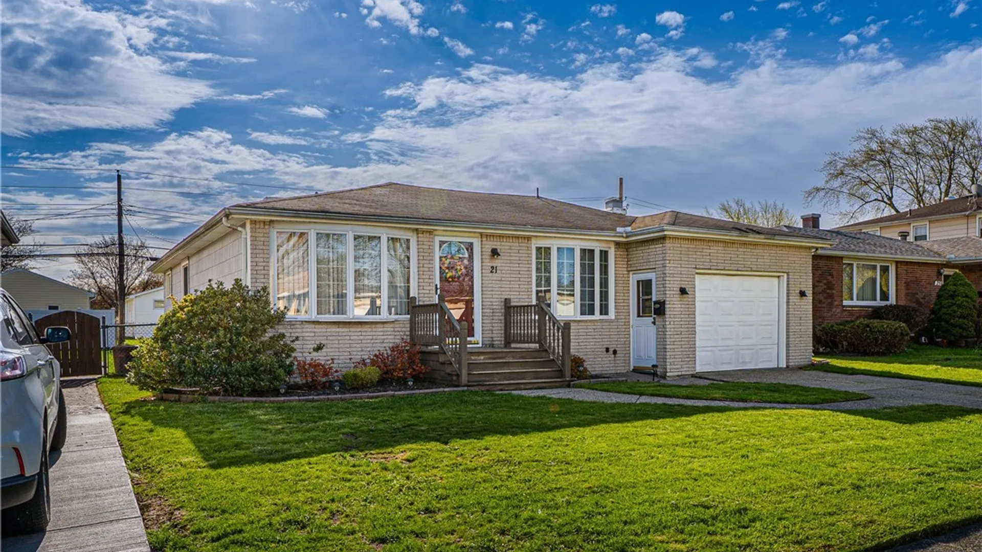 Property at 21 Grand Prix Drive, Cheektowaga, NY 14227 2