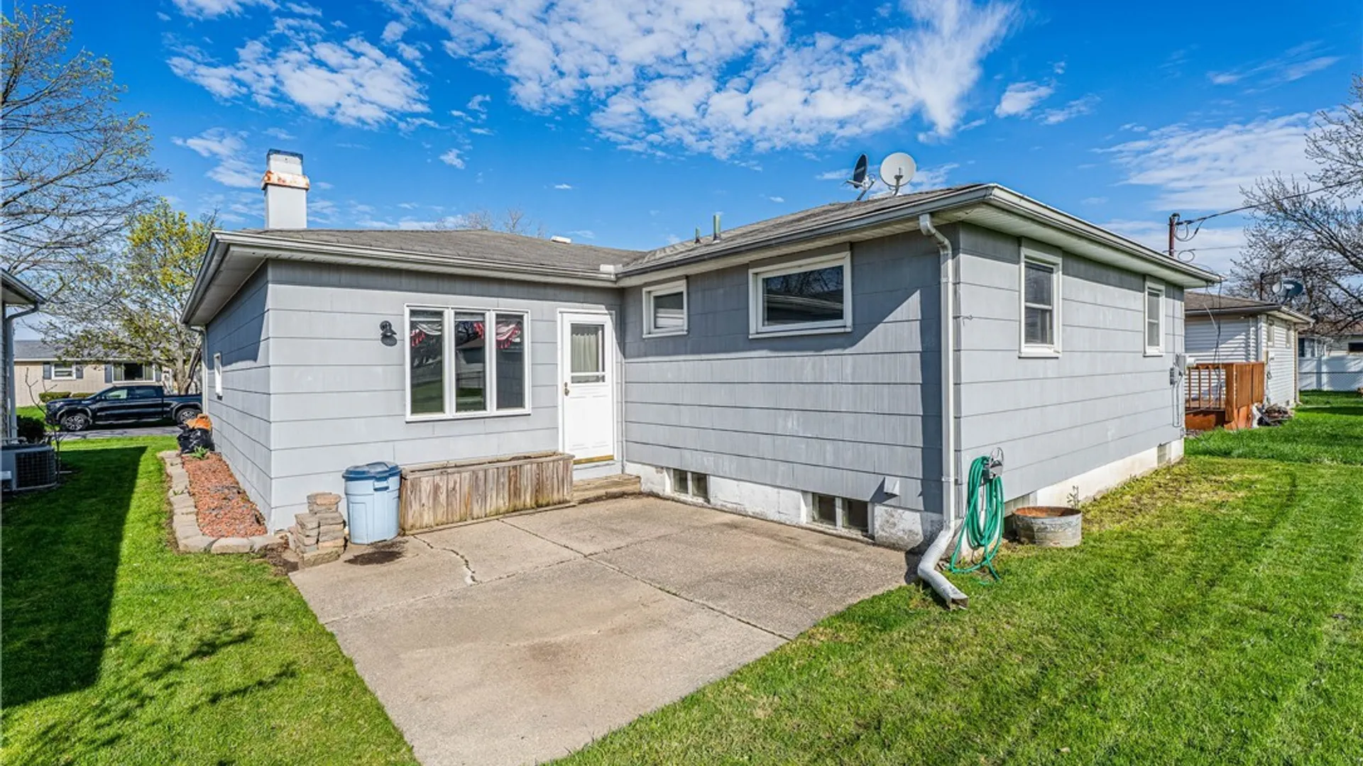 Property at 21 Grand Prix Drive, Cheektowaga, NY 14227 21