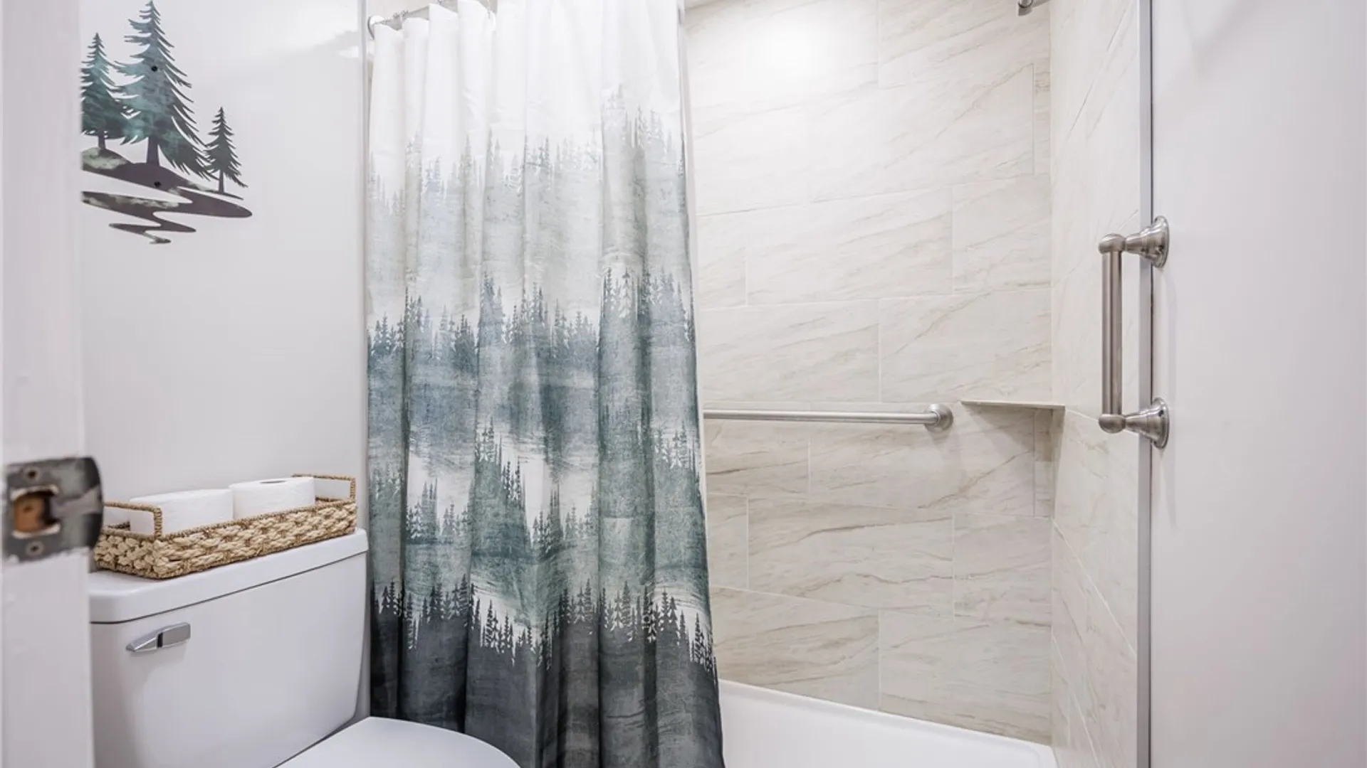 Property at 7 Pickett Lane, Parma, NY 14468 13