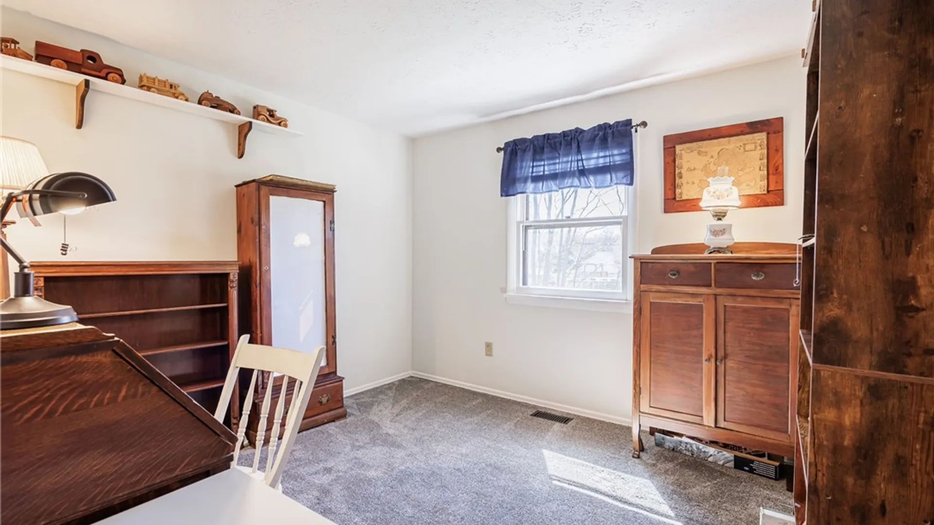 Property at 7 Pickett Lane, Parma, NY 14468 16