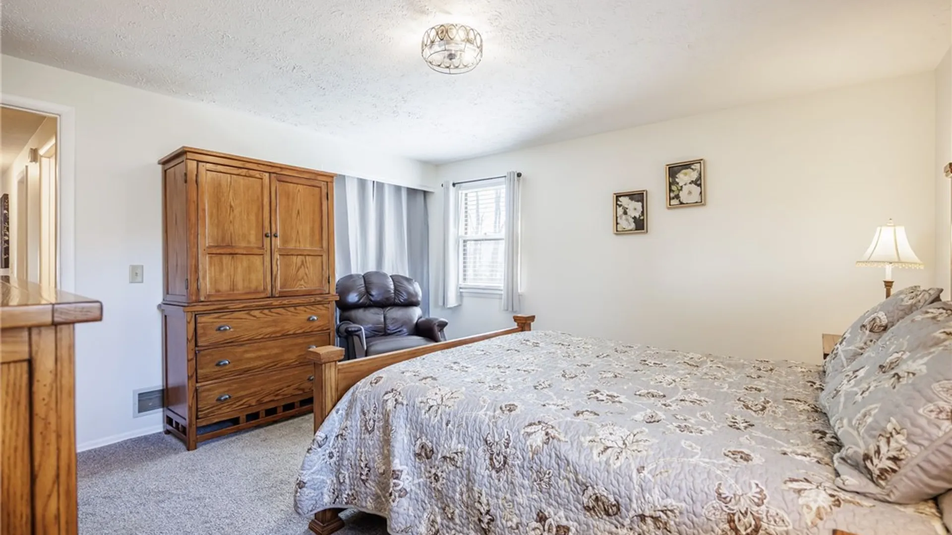 Property at 7 Pickett Lane, Parma, NY 14468 19