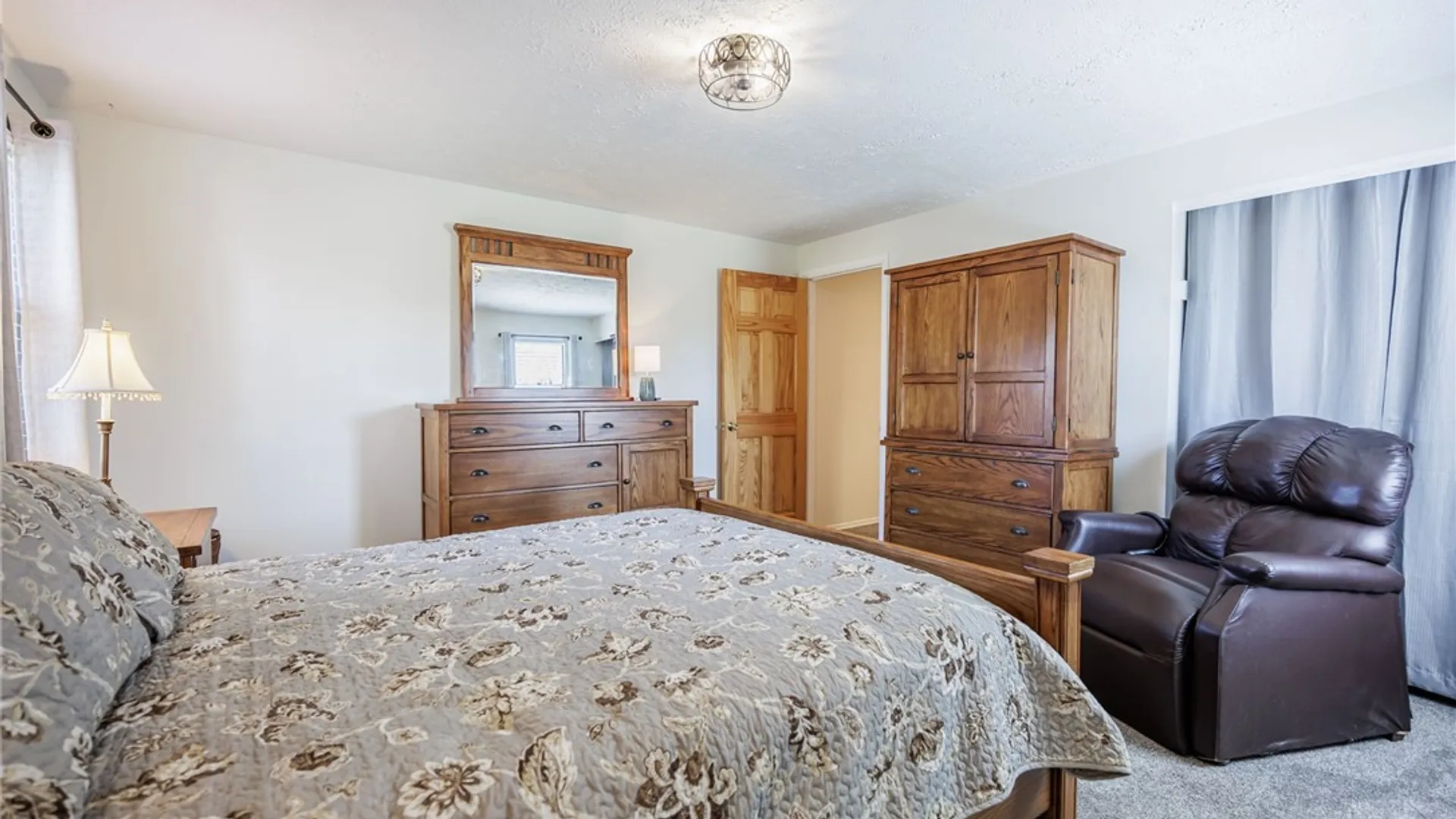 Property at 7 Pickett Lane, Parma, NY 14468 20