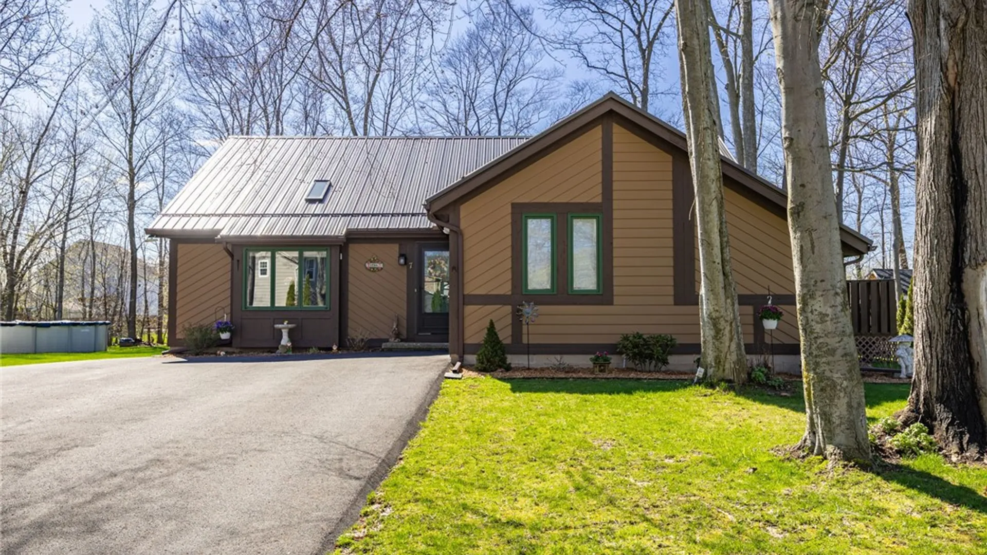 Property at 7 Pickett Lane, Parma, NY 14468 27