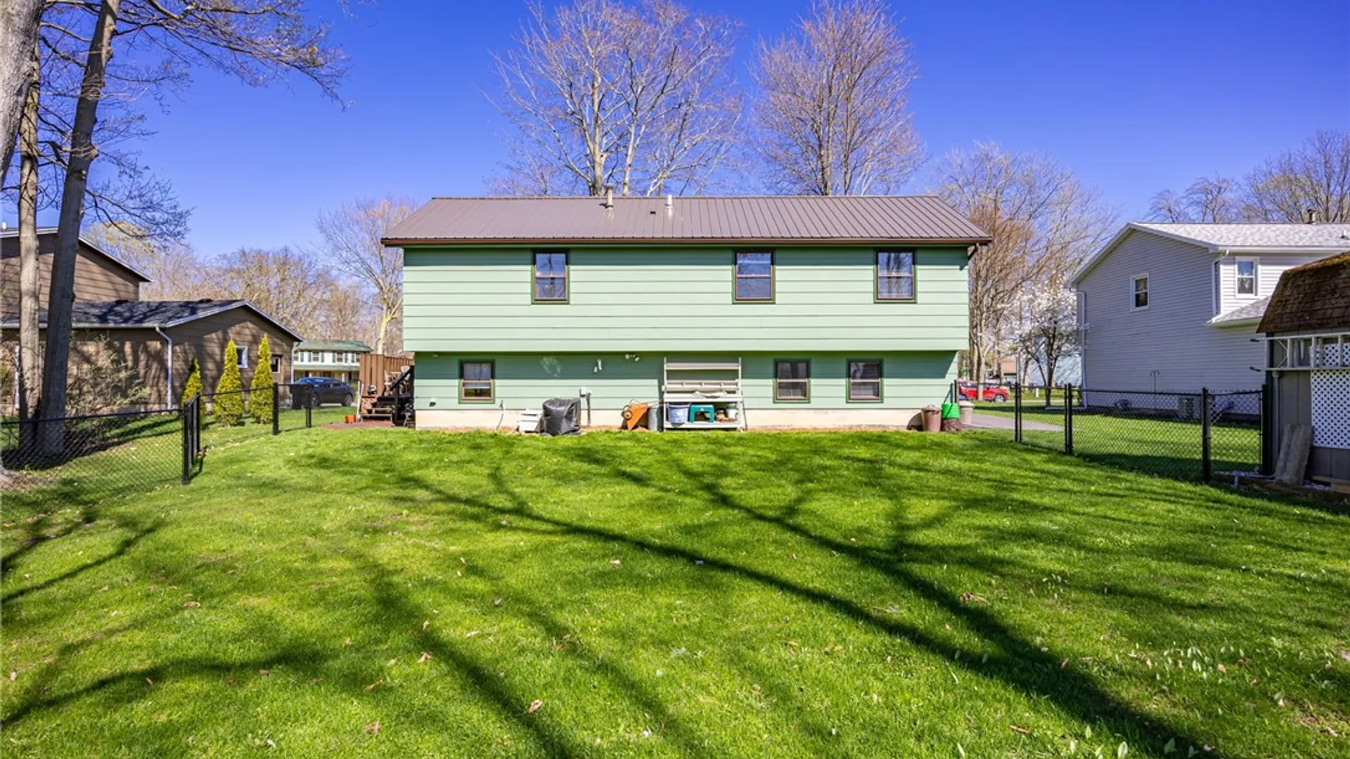 Property at 7 Pickett Lane, Parma, NY 14468 32