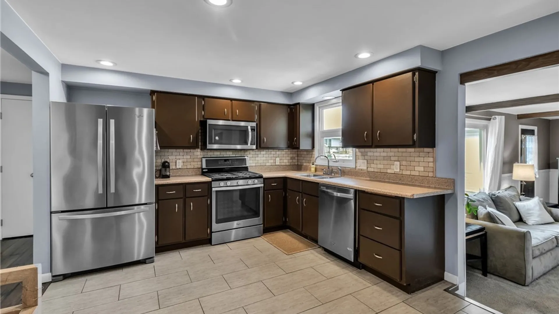 Property at 67 Transit Hill Drive, Cheektowaga, NY 14043 2