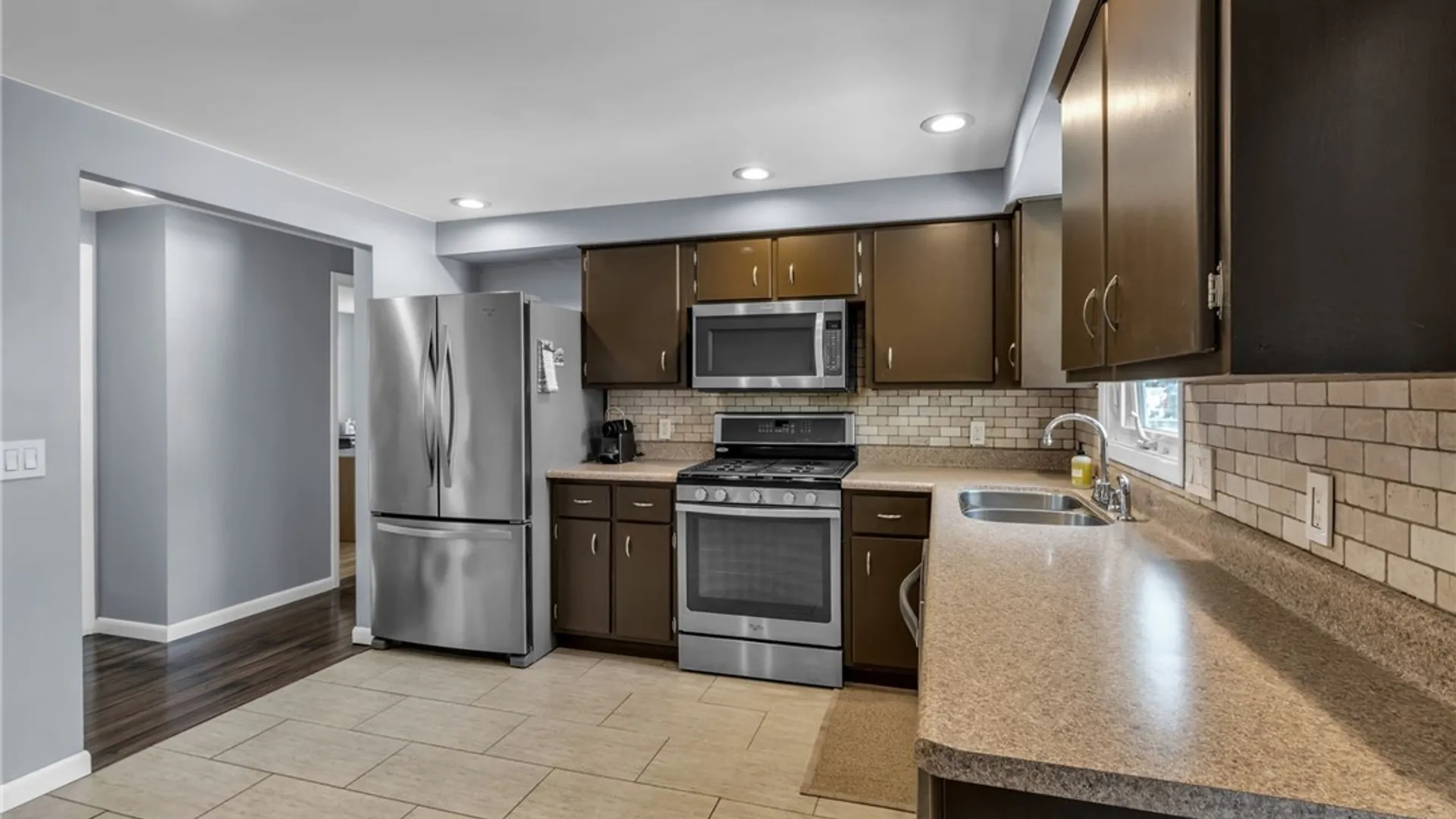 Property at 67 Transit Hill Drive, Cheektowaga, NY 14043 4