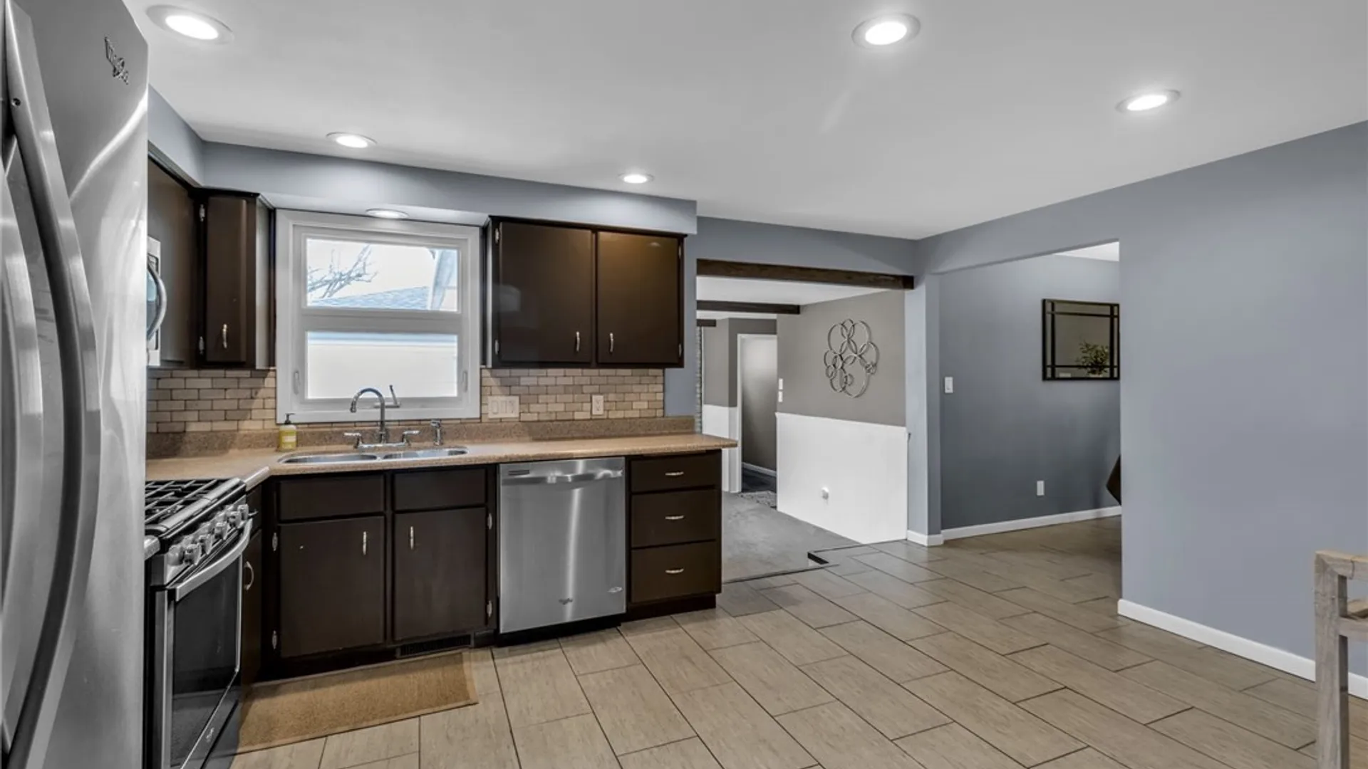 Property at 67 Transit Hill Drive, Cheektowaga, NY 14043 7