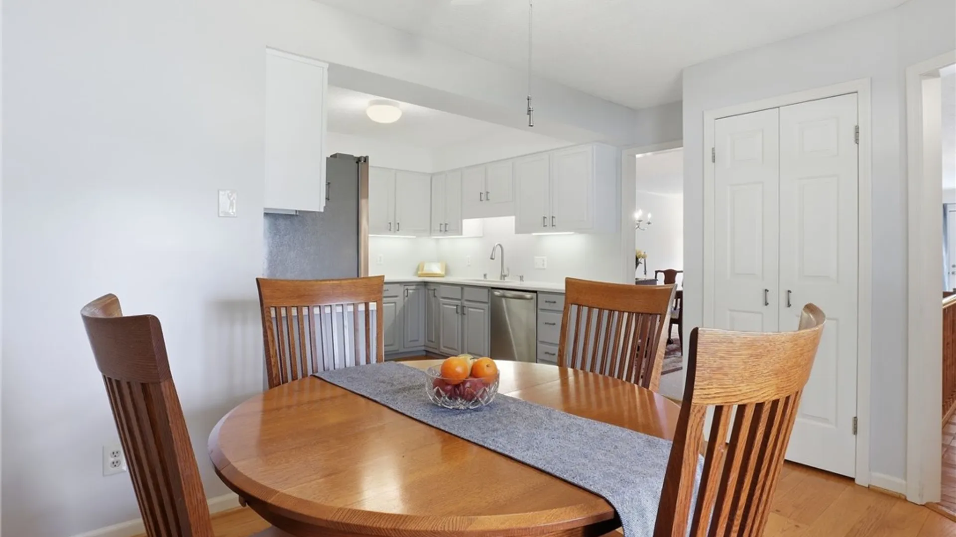 Property at 52 Stonington Drive, Pittsford, NY 14534 13