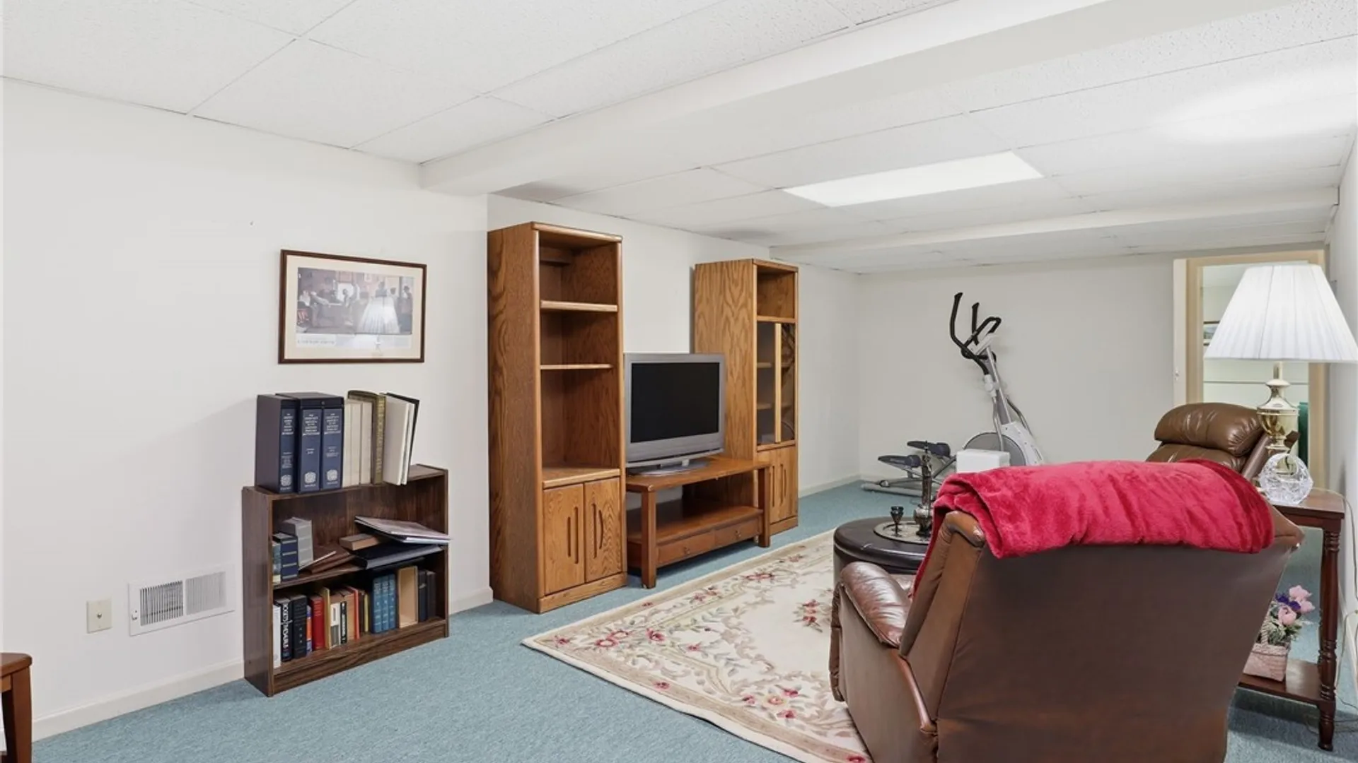 Property at 52 Stonington Drive, Pittsford, NY 14534 27